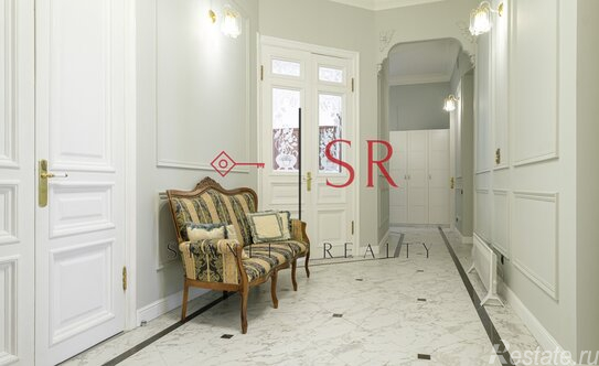 Аренда 4-комн квартиры на вторичном рынке Чайковского ул,  д. 51