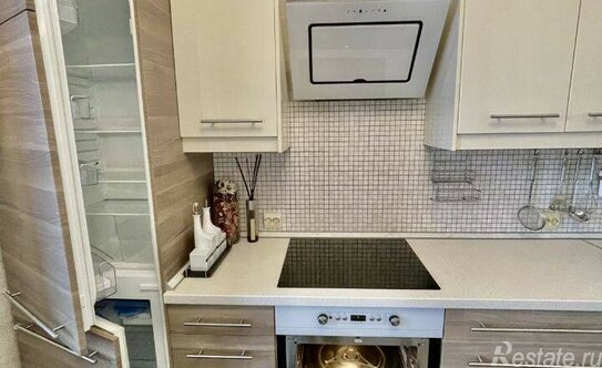 Продажа 1-комн квартиры на вторичном рынке Петергофское ш,  д. 59