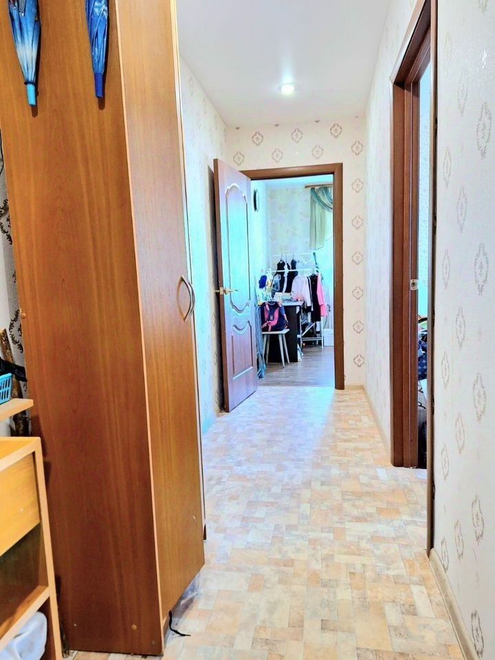 Продажа 3-комн квартиры на вторичном рынке Луга, улица Победы, 3