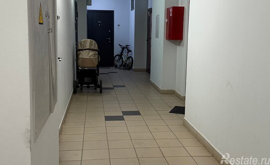 Продажа 2-комн квартиры на вторичном рынке Русановская ул,  д. 17 к1