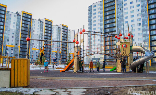 Продажа 2-комн квартиры на вторичном рынке Новогорелово, улица Современников,  д. 13 к1