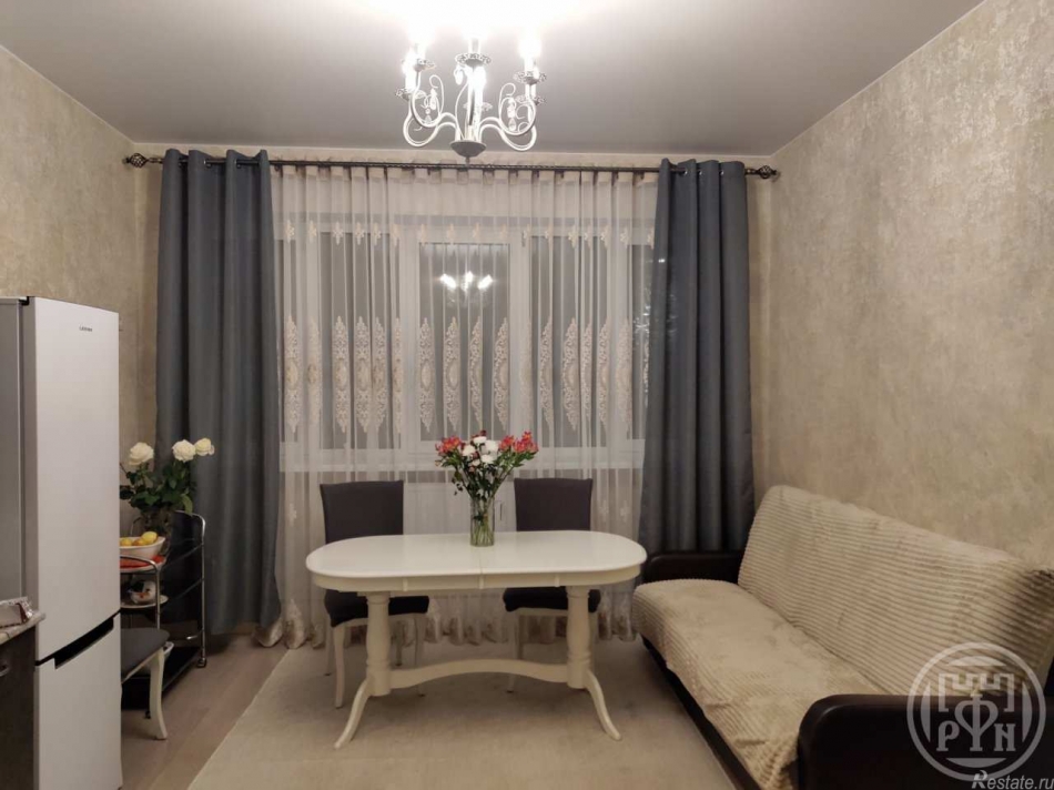 Продажа 2-комн квартиры на вторичном рынке Петергоф г., Аврова ул. ,  д. 41