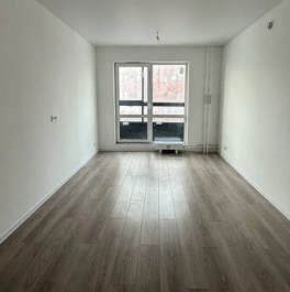 Продажа 1-комн квартиры на вторичном рынке Янино-1, ул Голландская,  д. 18,  к. 1