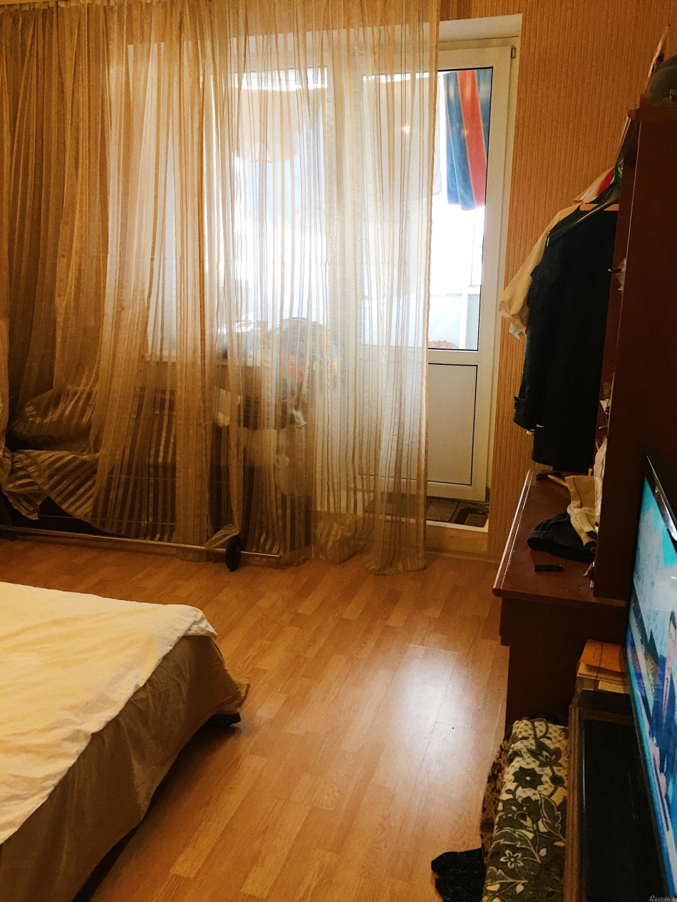 Продажа 3-комн квартиры на вторичном рынке Красное Село г, Театральная ул ,  д. 7