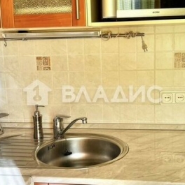 Продажа 2-комн квартиры на вторичном рынке проспект Мечникова,  д. 7