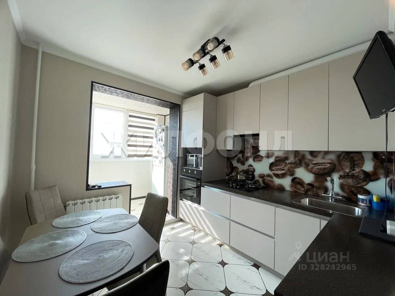 Продажа 2-комн квартиры на вторичном рынке Клин-5 городок, улица Центральная, 73с1