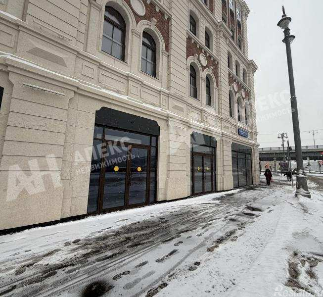 Аренда торгового помещения Космодамианская наб