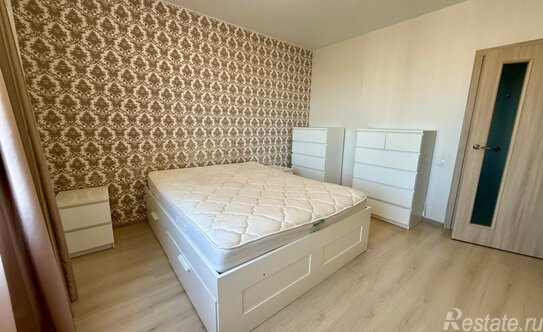 Продажа 3-комн квартиры на вторичном рынке проспект Королёва,  д. 65