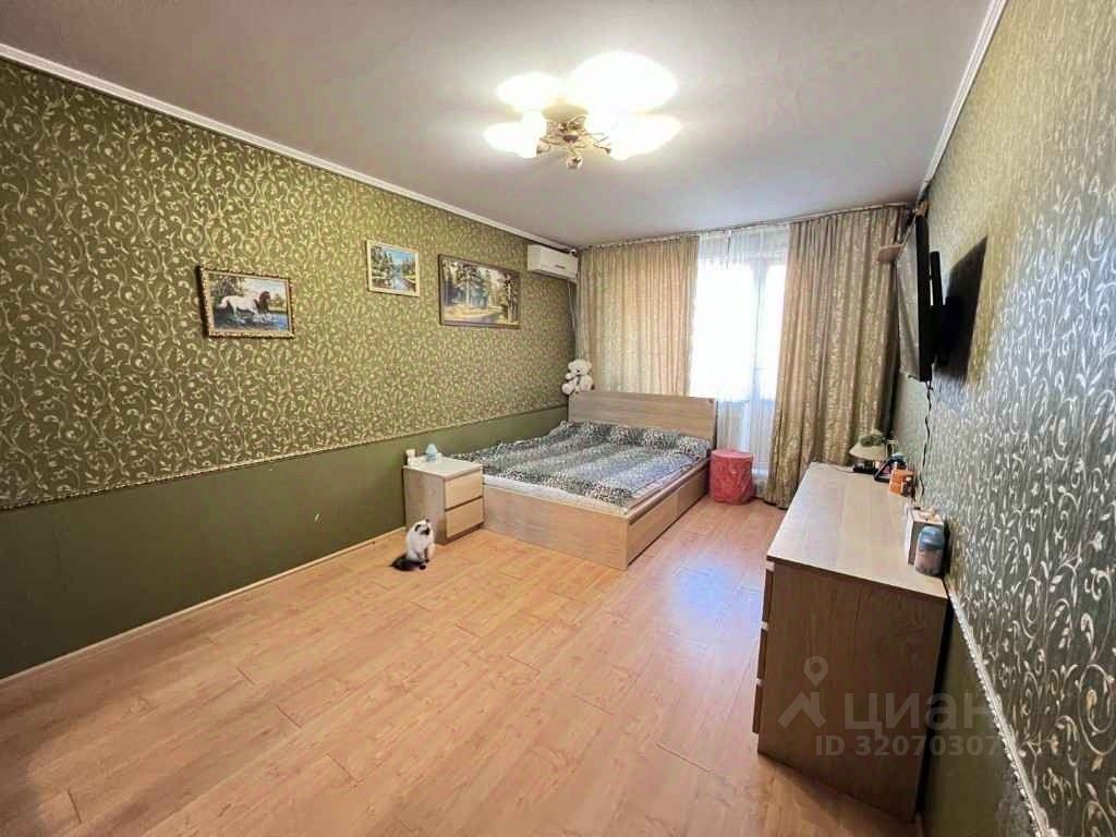 Продажа 3-комн квартиры на вторичном рынке Химки, улица Панфилова, 10