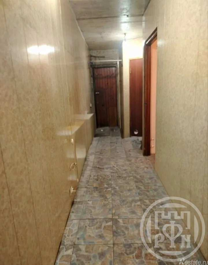 Продажа 3-комн квартиры на вторичном рынке Петергоф г., Гостилицкое шос.,  д. 21,  к. 1