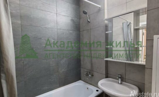 Продажа 2-комн квартиры на вторичном рынке ул Логинова,  д. 7,  к. 2