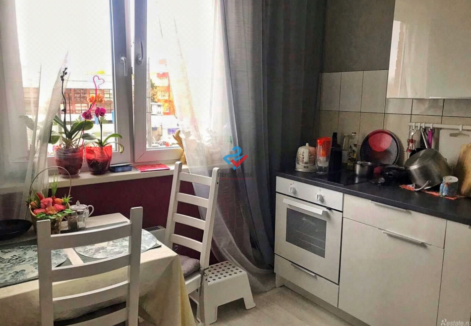Продажа 1-комн квартиры на вторичном рынке Весенняя улица, 4