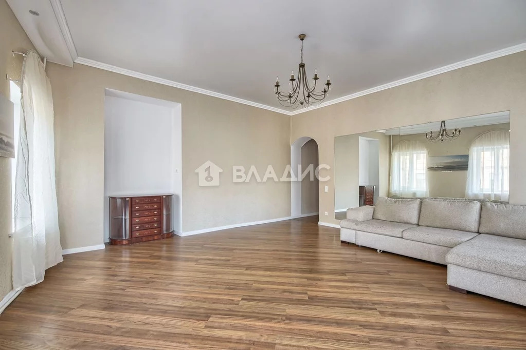 4-комн квартира ул. Радищева,  д. 4