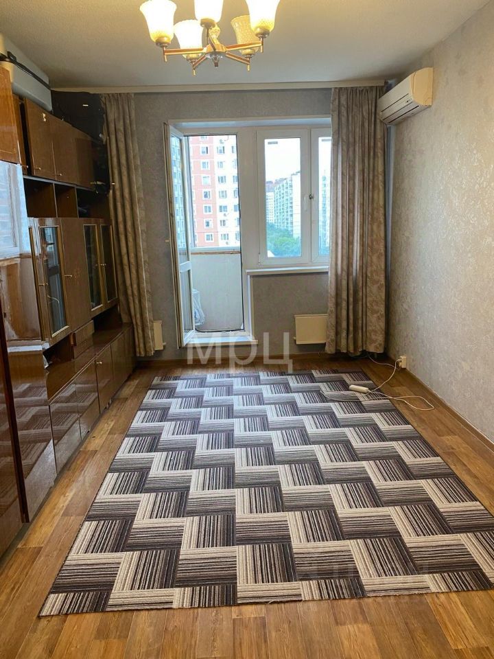 Продажа 3-комн квартиры на вторичном рынке Миклухо-Маклая улица, 38