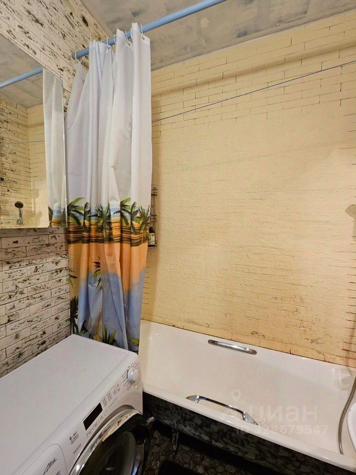 Продажа 2-комн квартиры на вторичном рынке улица Шостаковича, 3к1