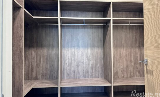 Продажа 2-комн квартиры на вторичном рынке Ждановская улица,  д. 45