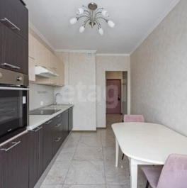 Продажа 2-комн квартиры на вторичном рынке улица Кораблестроителей,  д. 38 к1