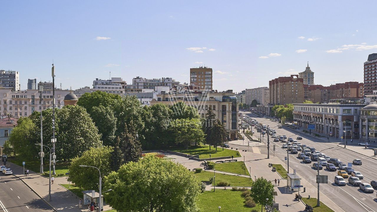 Продажа 4-комн квартиры на вторичном рынке улица Большая Полянка, 9С1