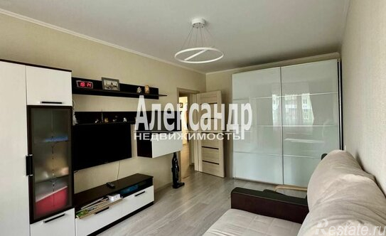 Продажа 3-комн квартиры на вторичном рынке улица Даниила Хармса,  д. 7 к1