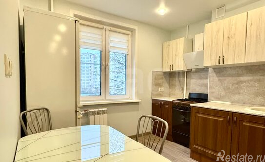 Продажа 1-комн квартиры на вторичном рынке Клин, улица 60 лет Октября,  д. 3 к4