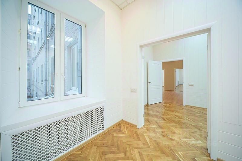 Продажа 3-комн квартиры на вторичном рынке Страстной бульвар, 4С4