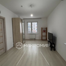 Продажа 2-комн квартиры на вторичном рынке Бугры, Петровский б-р,  д. 27