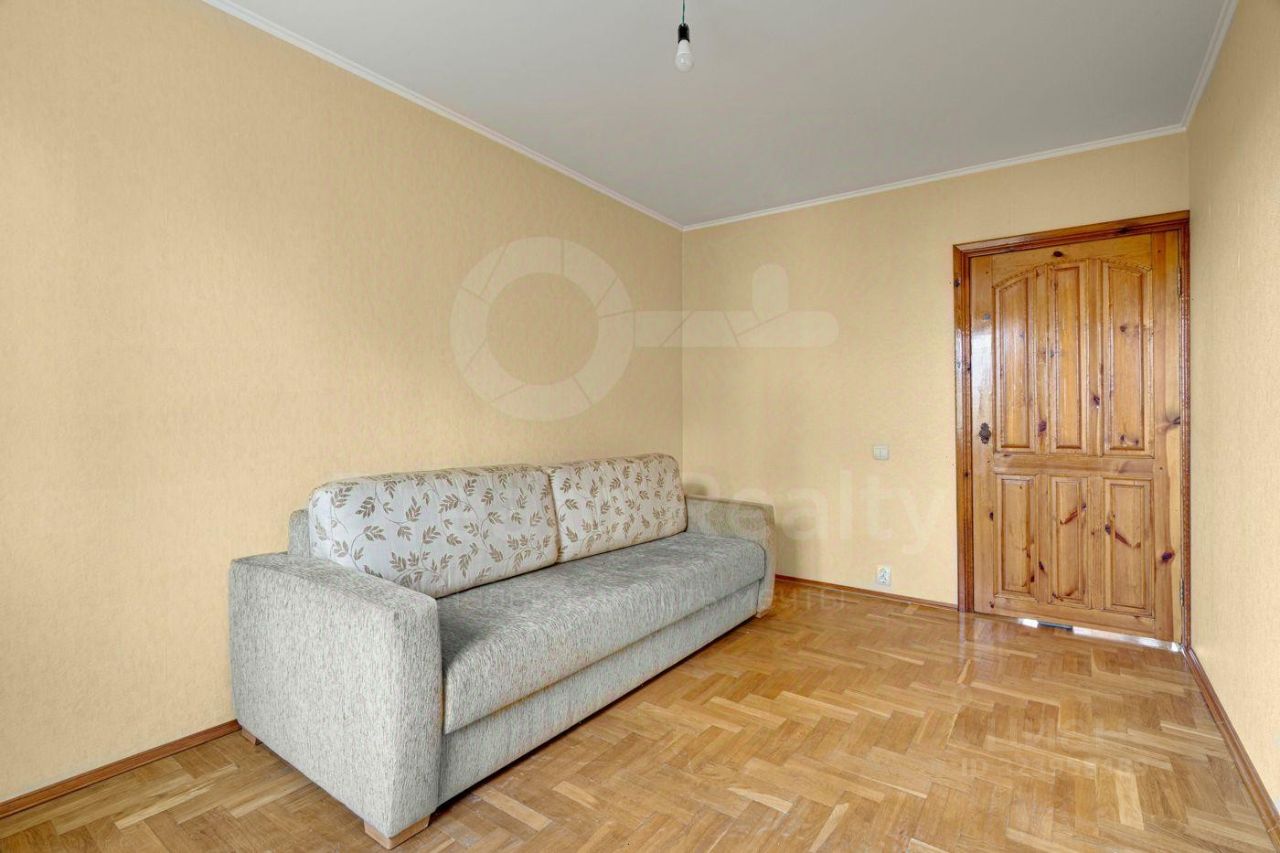 Продажа 3-комн квартиры на вторичном рынке Подольск, Октябрьский проспект, 2В