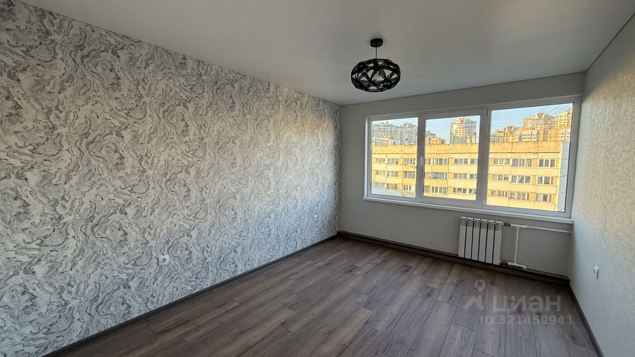 Продажа 3-комн квартиры на вторичном рынке улица Есенина, 8К1