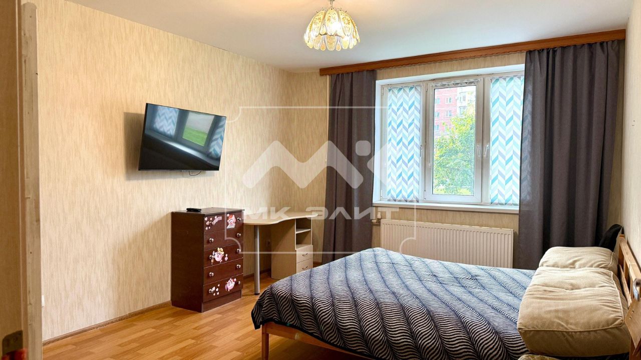 Продажа 3-комн квартиры на вторичном рынке Новоколомяжский проспект, 12К1