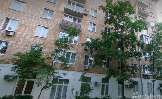 Продажа 2-комн квартиры на вторичном рынке Молодёжная улица,  д. 3