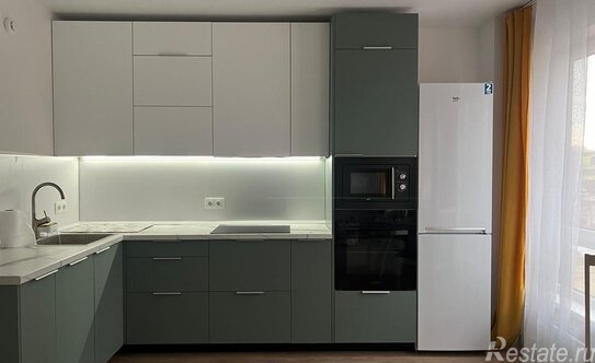 Продажа 1-комн квартиры на вторичном рынке Базовская улица,  д. 15Б к2