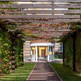 Продажа 1-комн квартиры на вторичном рынке б-р Андрея Тарковского,  д. 8