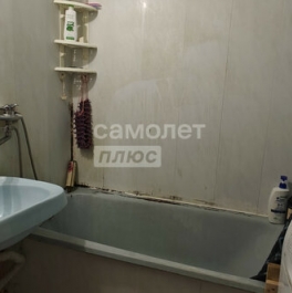 Продажа 2-комн квартиры на вторичном рынке Лобня г, Чайковского ул,  д. 17,  к. 1