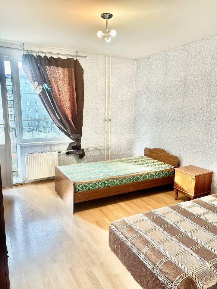 Продажа 3-комн квартиры на вторичном рынке пос. Шушары, Славянка тер., улица Ростовская, 26к1