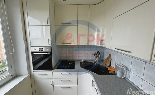 Продажа 2-комн квартиры на вторичном рынке Переяславская Б. ул,  д. 17