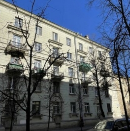 Продажа 2-комн квартиры на вторичном рынке Большеохтинский пр-кт,  д. 39