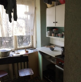 Продажа 2-комн квартиры на вторичном рынке Возрождения ул,  д. 11