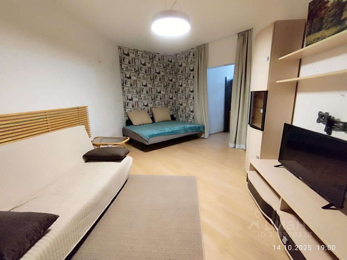 Продажа 1-комн квартиры на вторичном рынке Гражданский проспект, 36