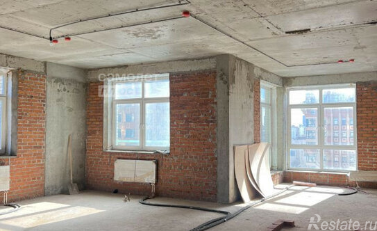 Продажа 4-комн квартиры на вторичном рынке Авиационная улица,  д. 77 к2