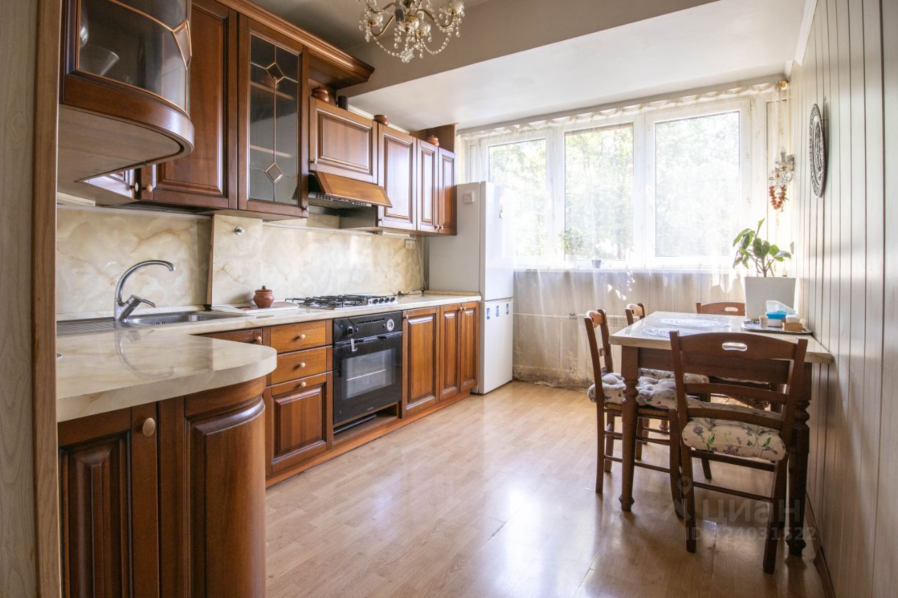 Аренда 2-комн квартиры на вторичном рынке Матвеевская улица, 4К2