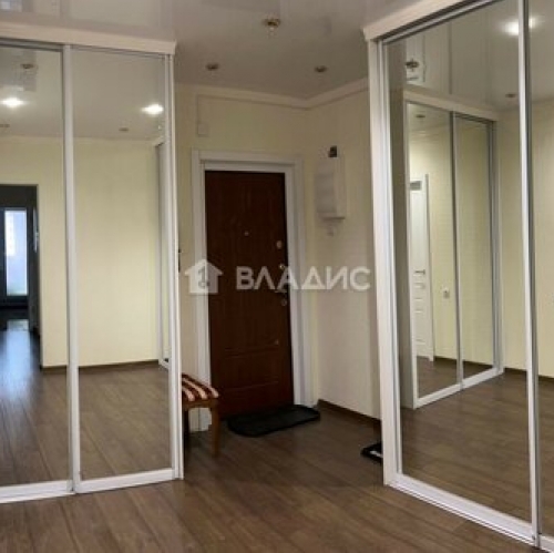 2-комн квартира Маршала Захарова ул,  д. 12,  к. 1