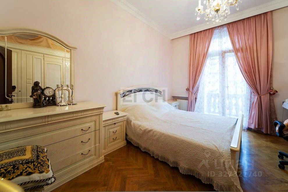 Продажа 3-комн квартиры на вторичном рынке проспект Мира, 74С1