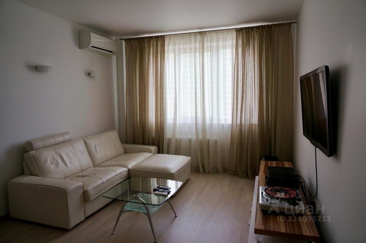 Аренда 2-комн квартиры на вторичном рынке Мичуринский проспект, 15