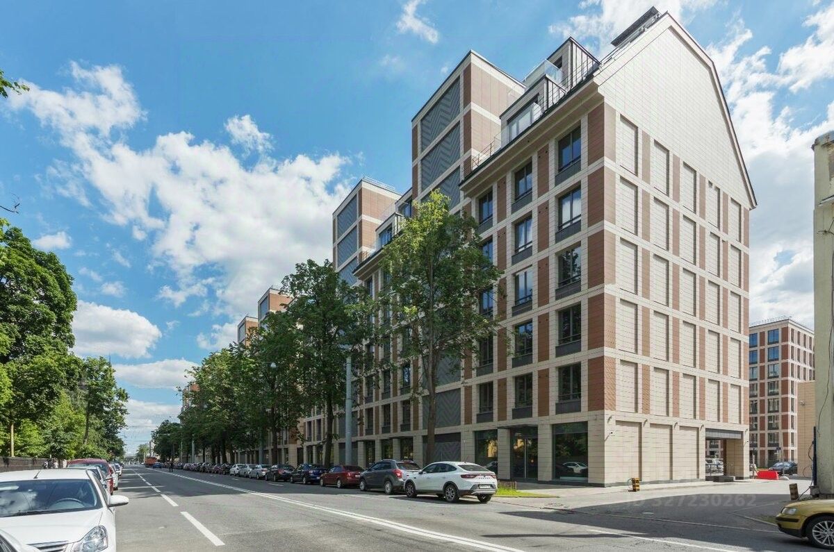 Продажа 4-комн квартиры на вторичном рынке Петровский проспект, 24к2