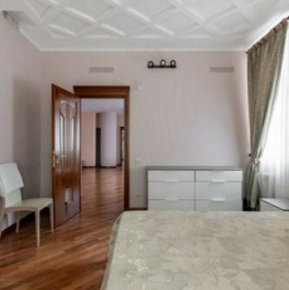 Продажа 4-комн квартиры на вторичном рынке ул Климашкина,  д. 16