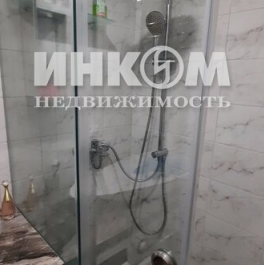 Продажа 1-комн квартиры на вторичном рынке улица Короленко,  д. 5А