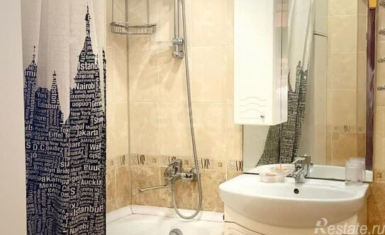 Продажа 2-комн квартиры на вторичном рынке Симферопольский б-р,  д. 24 к5