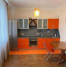 Аренда 2-комн квартиры на вторичном рынке улица Столетова,  д. 7