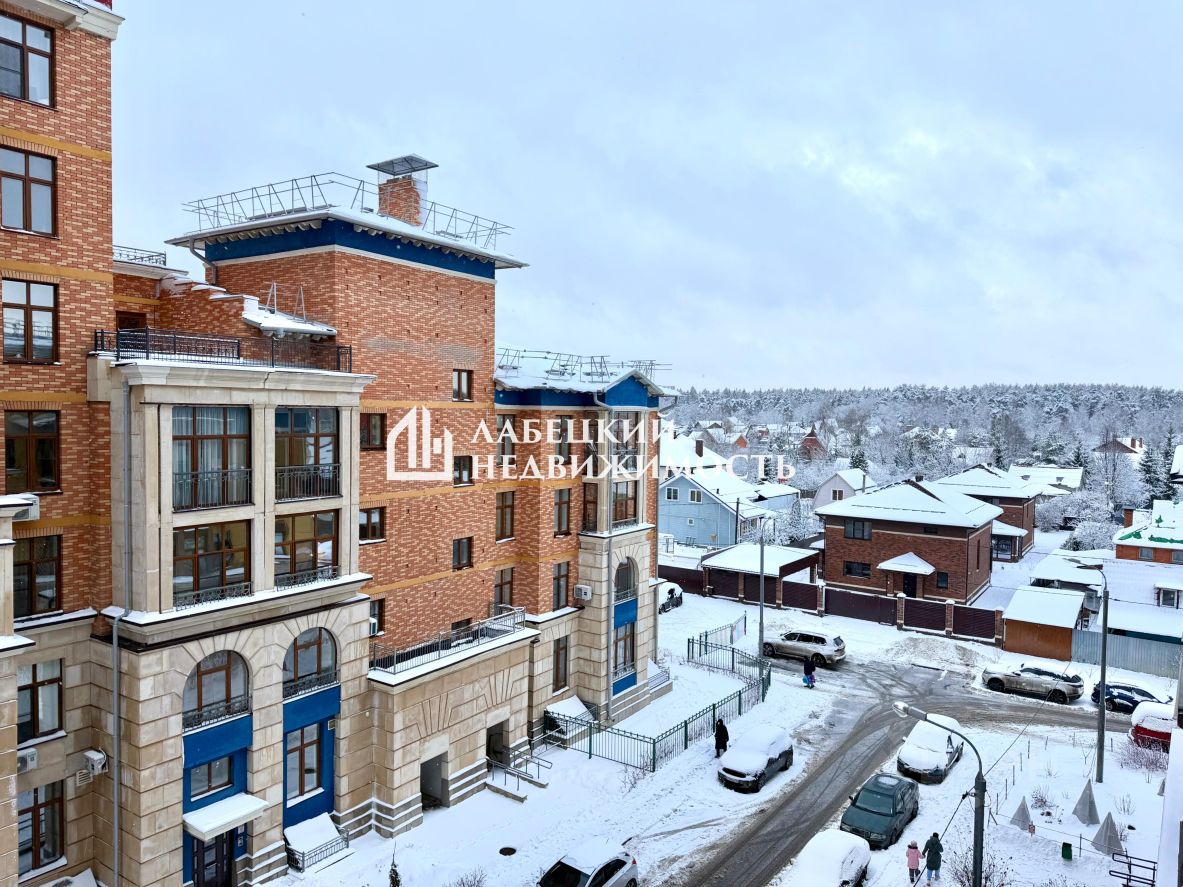 Продажа 2-комн квартиры на вторичном рынке Опалиха мкр, улица Пришвина, 17