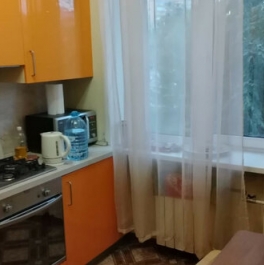 Продажа 2-комн квартиры на вторичном рынке Полоцкая улица,  д. 23